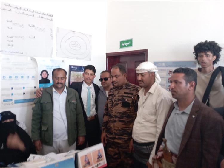 مدير عام قعطبة بكر الشاعري يزور أسرة الفقيد الدكتور عبدالله الراشدي ويتفقد الوحدة الصحية في قرية القدام بمريس