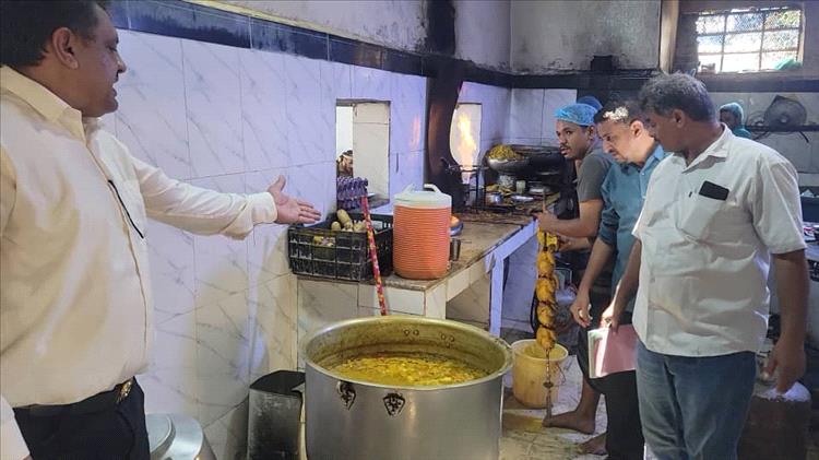 مدير عام المنصورة يؤكد استمرار ضبط المطاعم والبوفيهات المخالفة لضمان سلامة الأغذية.