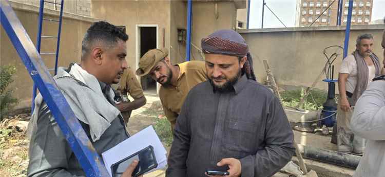 مدير عام المنصورة يتفقد محطة كابوتا ويبحث المعالجات الفنية لإنهاء أزمة طفح المجاري بشارع التسعين