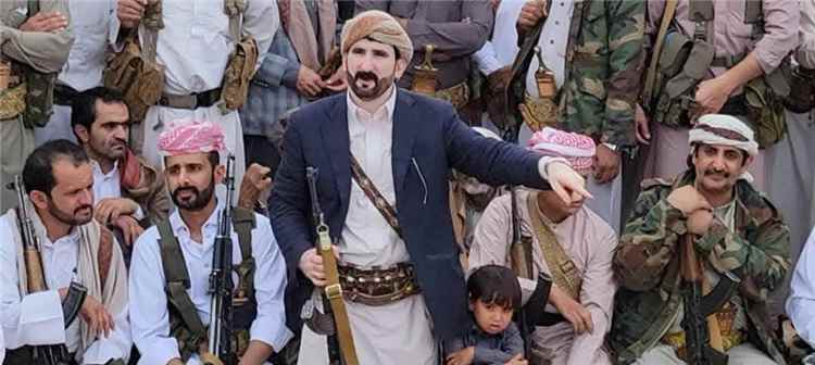 الضبيبي يثير جدلاً بتساؤلات حول الحملة ضد محافظ صنعاء ويشيد بدور عبدالقوي شريف