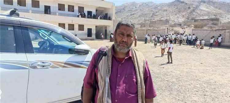 مدير عام ردفان يعزي في وفاة المربي الفاضل الأستاذ عبدالجليل قاسم القماري