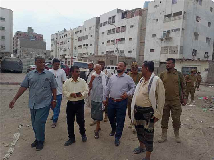 أعمال نظافة وتشجير في عمائر الجيش ووديع حداد.. والأهالي يثمنون استجابة مدير عام مديرية المنصورة لمطالبهم