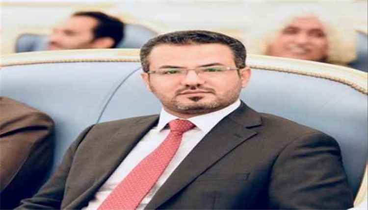 بسبب إتهامه للوزير أحمد الصالح.. انتقادات واسعة للناشط حسين عاطف جابر