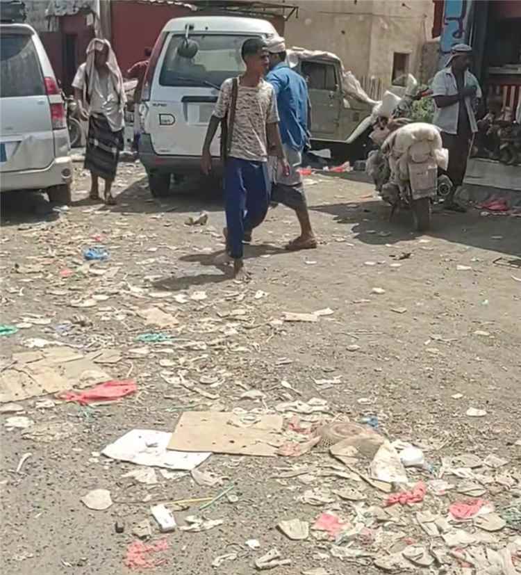 سيف بن لغبر ينتقد أداء مدير عام الملاح: نصف شارع في عاصمة المديرية يعاني من القمامة والعشوائية