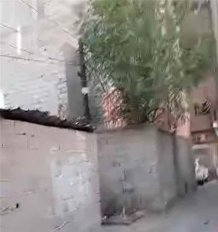 عاجل: مدير كهرباء عدن لموقع منبر الأخبار يوجه بسرعة معالجة سلك الكهرباء الساقط في بلوك 22 بالمنصورة