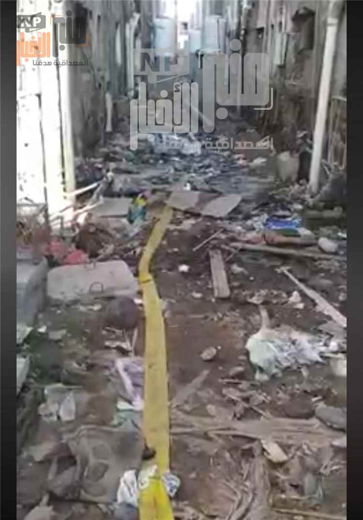 أهالي بلوك 31 بالمنصورة يناشدون السلطة المحلية إنقاذ الممرات الخلفية من المخلفات وطفح المجاري