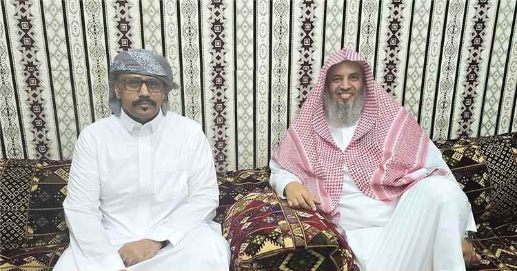 في لقاء مع الشيخ التميمي .. العويني يبارك جهود المجلس التنسيقي الحضرمي ويدعو رجال الأعمال والمهجر إلى توحيد الصف