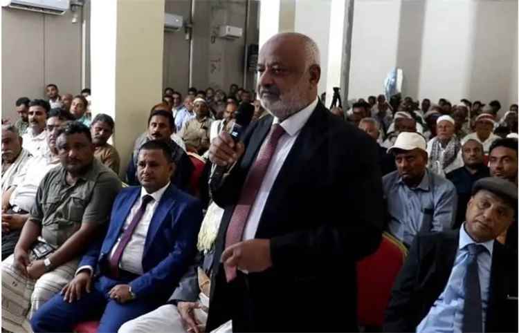 محافظ الحديدة: أبناء تهامة لن يرضيهم بدماء شهدائهم إلا تحرير  كامل تراب المحافظة.