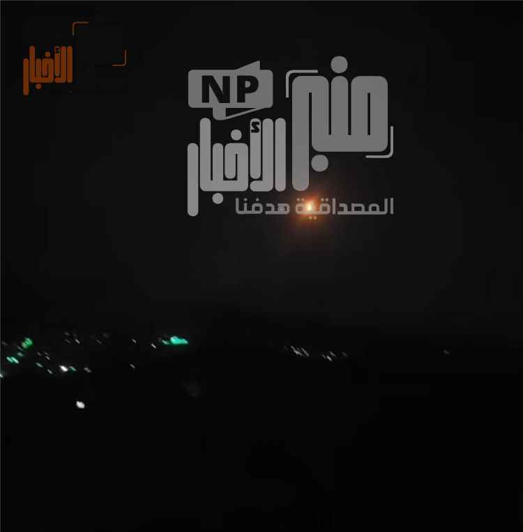 عاجل:شاهد صورة  لحظة إطلاق صاروخ من الحوبان بتعز باتجاه المخا