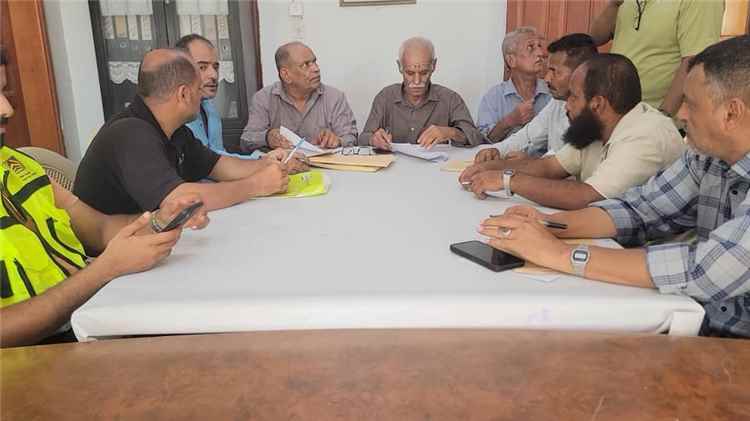 بتكلفة ( 35 ) مليون ريال..فتح مظاريف مناقصة إنشاء شبكة الصرف الصحي بمنطقة صلاح الدين في مديرية البريقة.