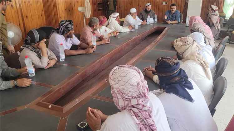 مدير البريقة يؤكد أهمية دور أئمة وخطباء المساجد في توعية المجتمع ومحاربة الظواهر السلبية.