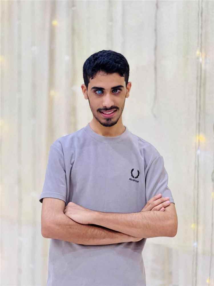 جمعية مكفوفي لحج ترفض «الشفقة» على ماجد نجيب وتطالب بالاعتراف باستحقاقه للمركز الأول في المحافظة