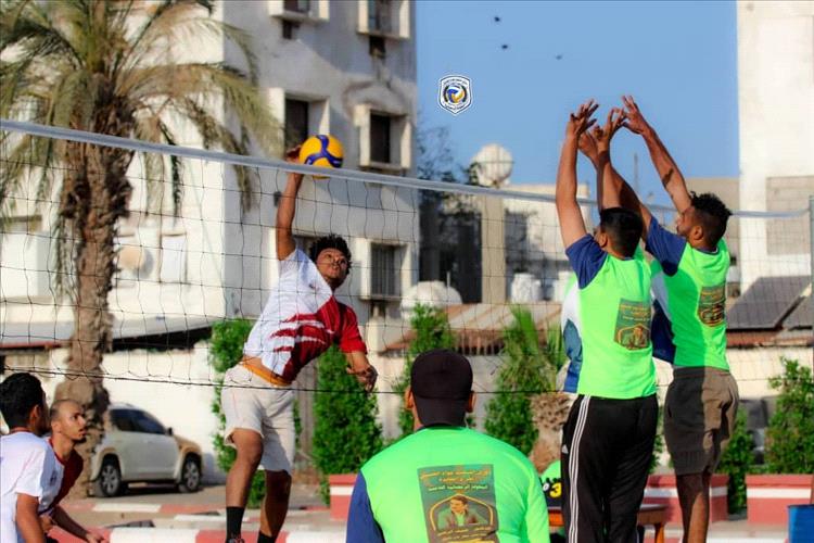 فوز فريق السلفادور على الخبراء في دوري الشهيد عواد الحسني للكرة الطائرة