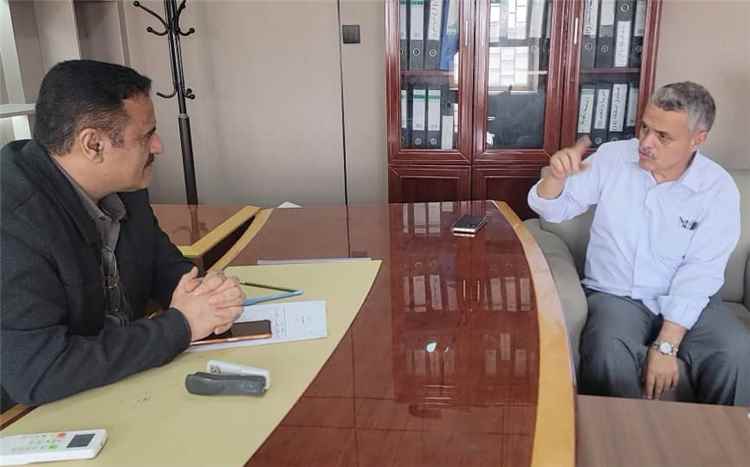 ترجمة لتوجيهات وزير الدولة - محافظ العاصمة عدن - عبدالرحمن شيخ.."الداؤودي" يناقش مع مدير أشغال عدن تنفيذ مشروع إعادة تأهيل كورنيش كود النمر بالبريقة.