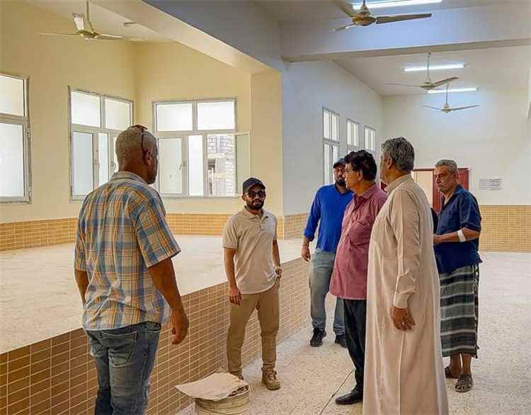 بعد توقف دام 14 عامًا.. بن جرادي يشرف على الترتيبات النهائية لافتتاح مدرسة الطويلة في العام الدراسي 2026/2027م