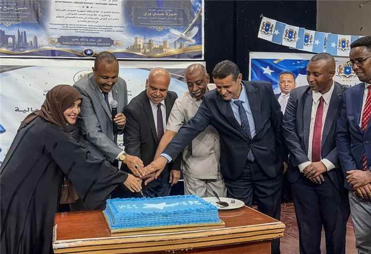 السفارة الصومالية في اليمن تحتفي بالذكرى الـ66 لاستقلال ووحدة الصومال في عدن
