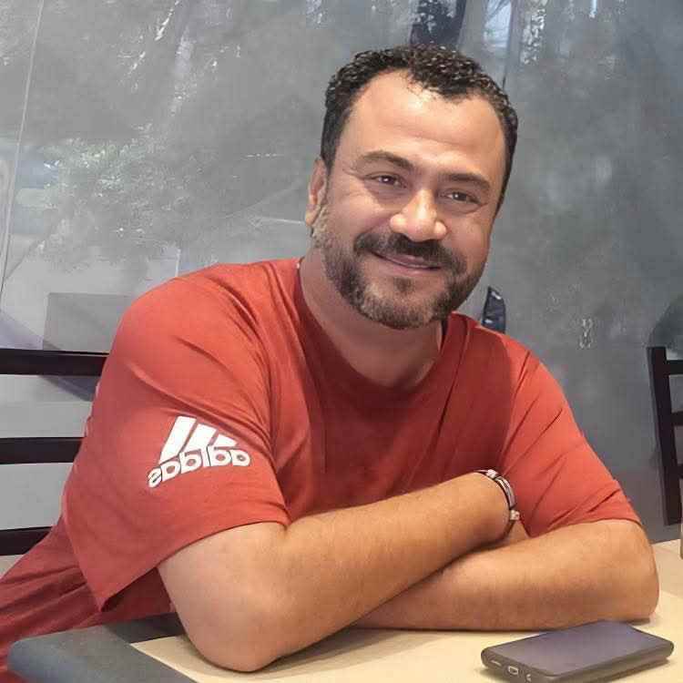الحزن يخيم على المكلا.. وفاة شخصية إجتماعية متأثرا بإصابته في حادث مروري