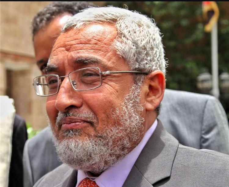 عاجل: تفاصيل صادمة..يكشف عنها نجل القيادي محمد قحطان ويتحدث عن جثمان والده أثناء عرضه داخل مستشفى الكويت بصنعاء