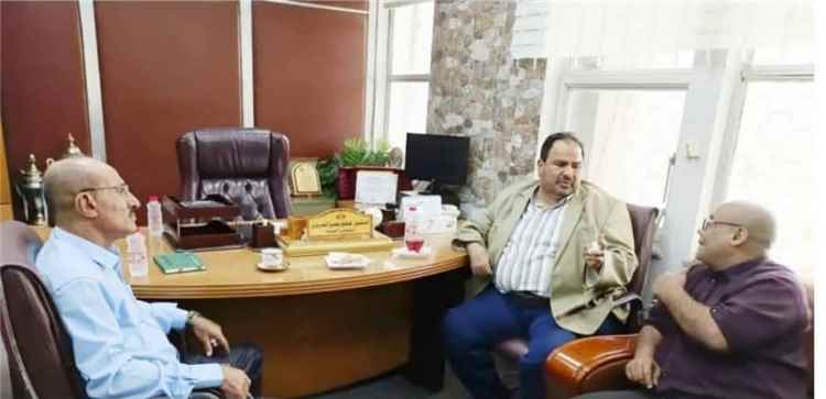 مدير مكتب الصناعة والتجارة لحج يلتقي المدير العام لشركة النفط فرع عدن لتنسيق الجهود المشتركة