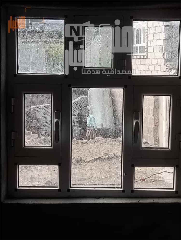 ليلة من الرعب في السياني بإب.. مسلحون يهاجمون منازل بالرصاص وسكان يطلقون استغاثة عاجلة للسلطات(صور)