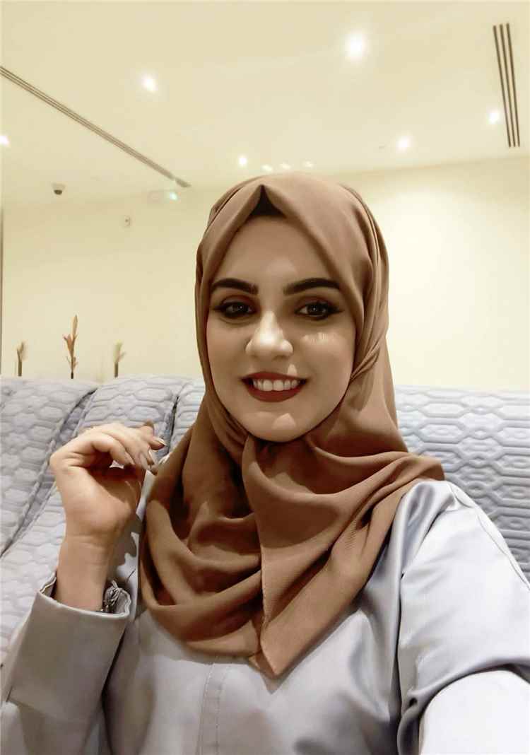 الإعلامية صفاء السويدي تدعو إلى تمكين أبناء عدن من إدارة محافظتهم: "امنحوهم الثقة وستلمسون الفرق"