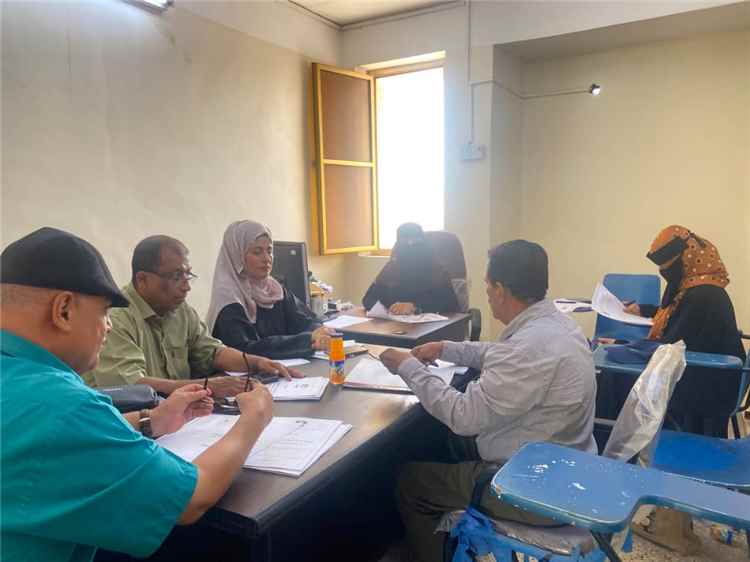قسم الصحافة والنشر الإلكتروني يقر عناوين رسائل الماجستير ويشدد على توجيه البحوث لمعالجة القضايا المجتمعية وتعزيز جودة البحث العلمي