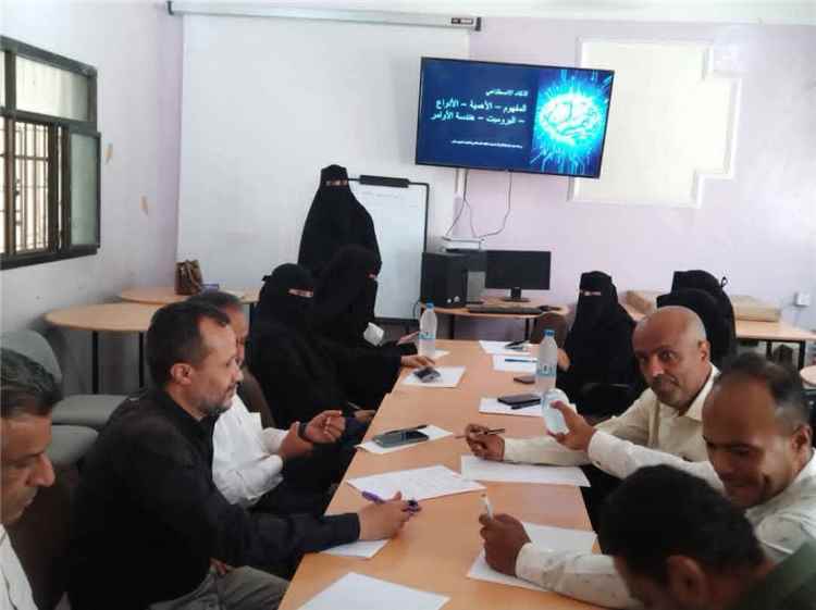 تدشين دورة في مبادئ الذكاء الاصطناعي لتطوير العمل الإداري والتعليمي بمكتب التعليم الفني بتعز
