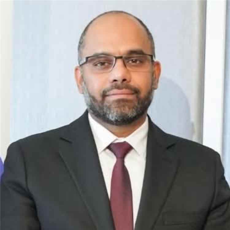 عاجل .. وزير الاتصالات: قرب تدشين خدمات الجيل الخامس (5G) في عدن.. وندعو لتغليب السلام قبل جرّ اليمن إلى حرب جديدة