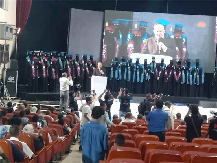 تعز تحتفي بتخرج615حافظ وحافظة للقرآن الكريم من محافظات تعز،عدن وحضرموت