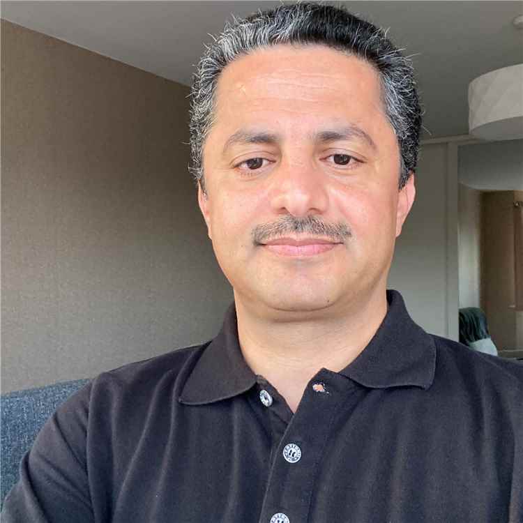الناشط علي البخيتي يعلن دعمه لقرارات الرئيس العليمي: استئناف تصدير النفط والغاز ورفض الابتزاز