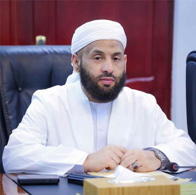 وزير الأوقاف الأسبق محمد بن شبيبة: "الحصار الحقيقي في العقلية التي تحكم صنعاء".. وينتقد خطاب ال(خ)وث..يين تجاه السعودية