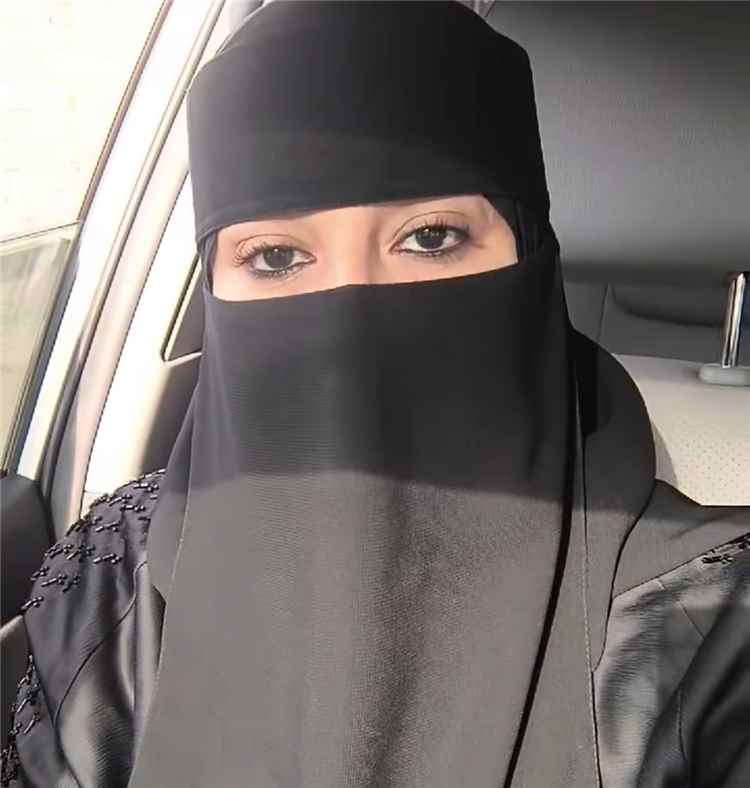 مطالبات بصرف رواتب موظفي التعليم الفني في عدن.. ونداءات للتركيز على الحلول المعيشية