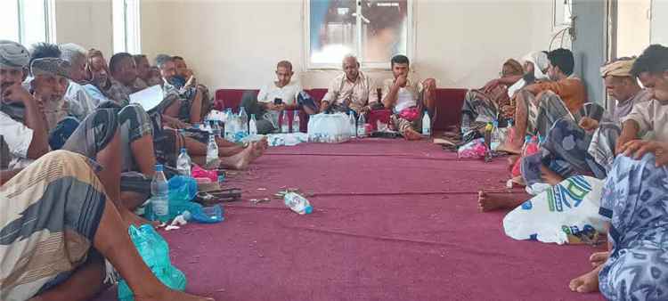 مدير عام الوازعية يدعو إلى وقفة قبلية تأييداً لمجلس القيادة الرئاسي باستعادة مؤسسات الدولة وانهاء الانقلاب