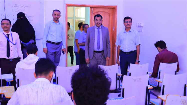 1168 متقدماً يتنافسون على 200 مقعداً في كلية تكنولوجيا المعلومات وعلوم الحاسوب بجامعة إقليم سبأ.