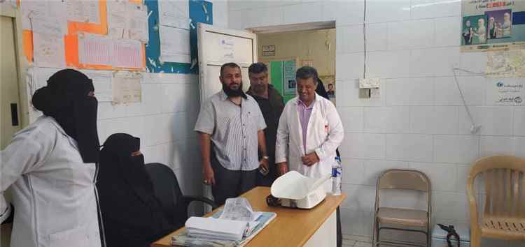 مدير عام التواهي يتفقد المجمع الصحي القلوعة ويؤكد: تحسين الخدمات الصحية أولوية لخدمة المواطنين