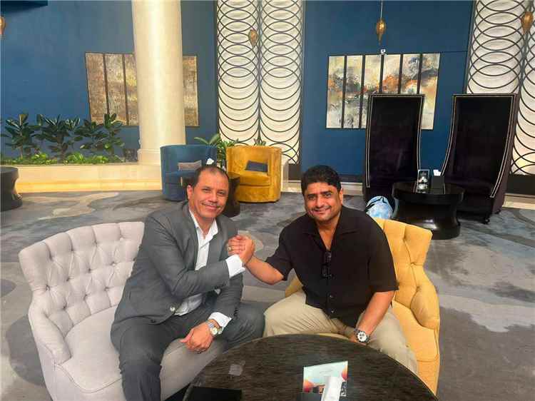 مشهد حضاري يعكس روح الدولة.. تسليم واستلام قيادة أمن أبين بين الكازمي والهارش في أجواء أخوية بالسعودية