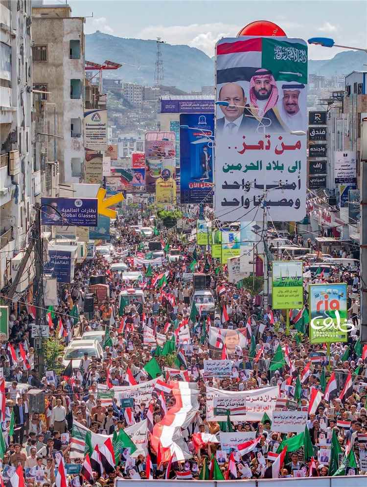 عاجل: موقع منبر الأخبار ينشر بيان صادر عن المسيرة الجماهيرية بمحافظة تعز دعماً لمعركة التحرير وحماية السيادة
