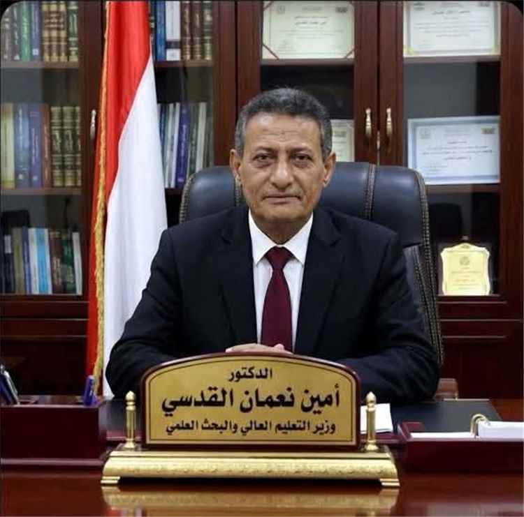 الصحفي يعقوب السفياني:يطالب وزير التعليم العالي بالكشف عن مصير تقرير لجنة الابتعاث.. ويتساءل عن تأخر الإصلاحات