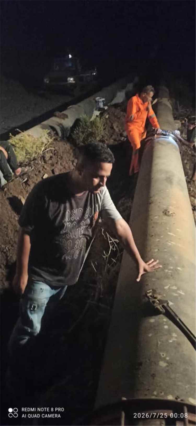 إصلاح كسر بخط المياه الرئيسي واستمرار التموين عبر الخط الاحتياطي