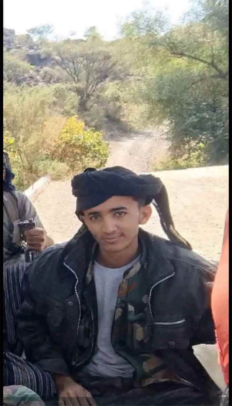 من قاعة التفوق إلى جبهة القتال.. قصة الشهيد شهيم المعكر تعيد ملف العدالة في المنح الدراسية إلى الواجهة