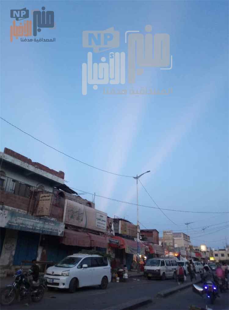 بين السرقة والحاجة.. موقف إنساني في سوق زنجبار يثير الجدل حول مصير رجل مسن