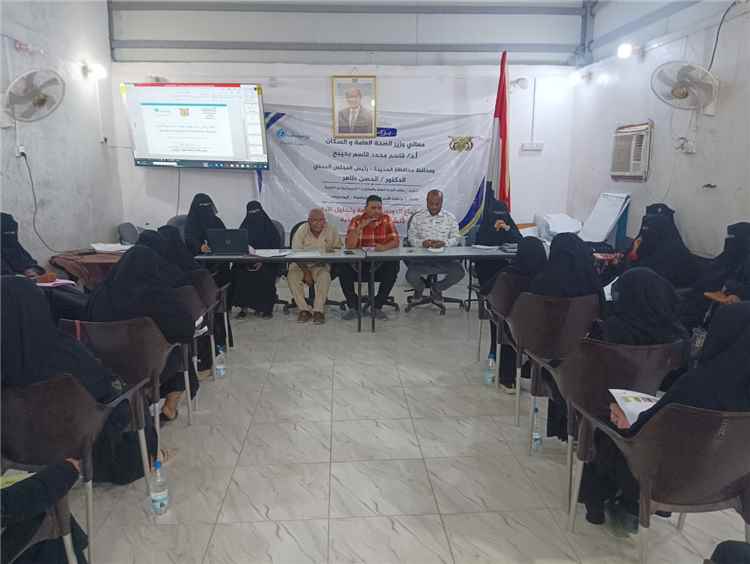 اجتماع صحي يناقش سوء التغذية والإسهالات المائية في الخوخة..