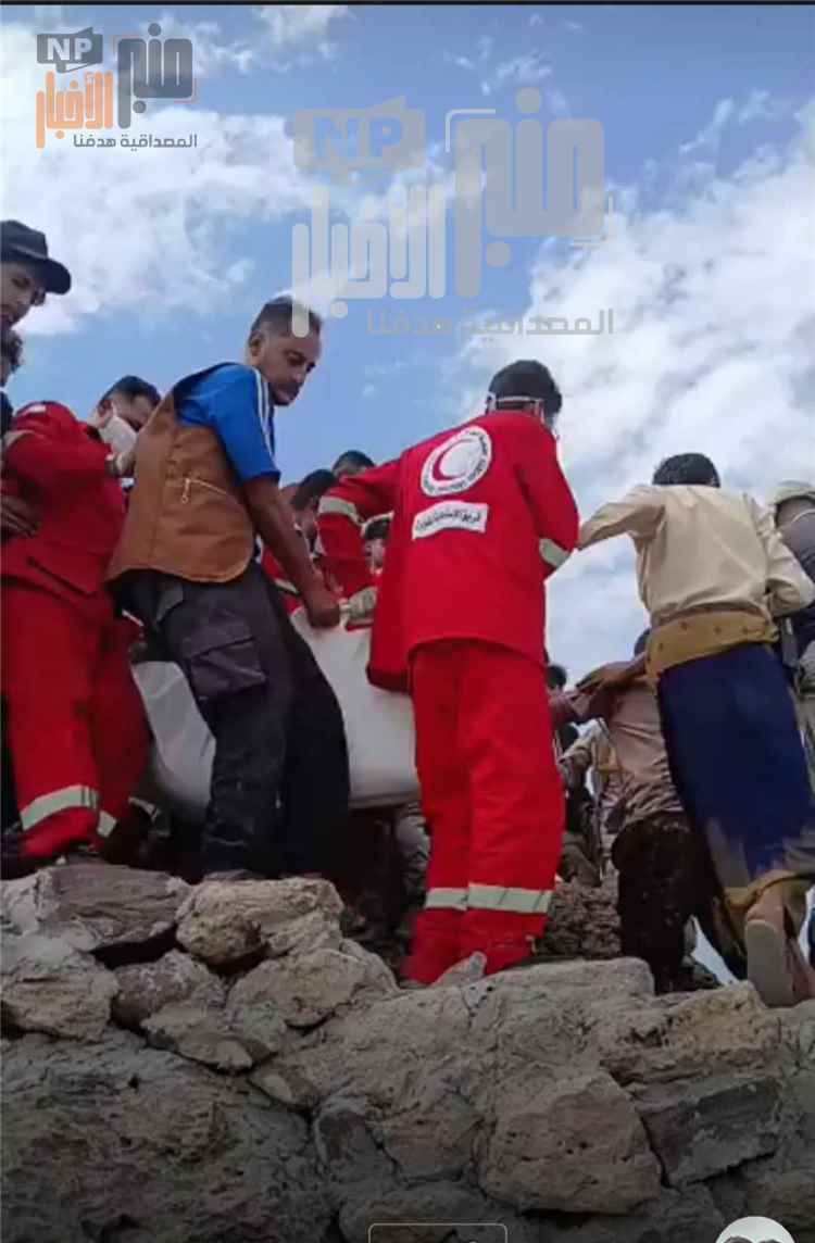 عاجل:شاهد أول صورة توثق لحظة انتشال القعقاع عنتر من فوهة حرضة دمت بعد ساعات من البحث والإنقاذ