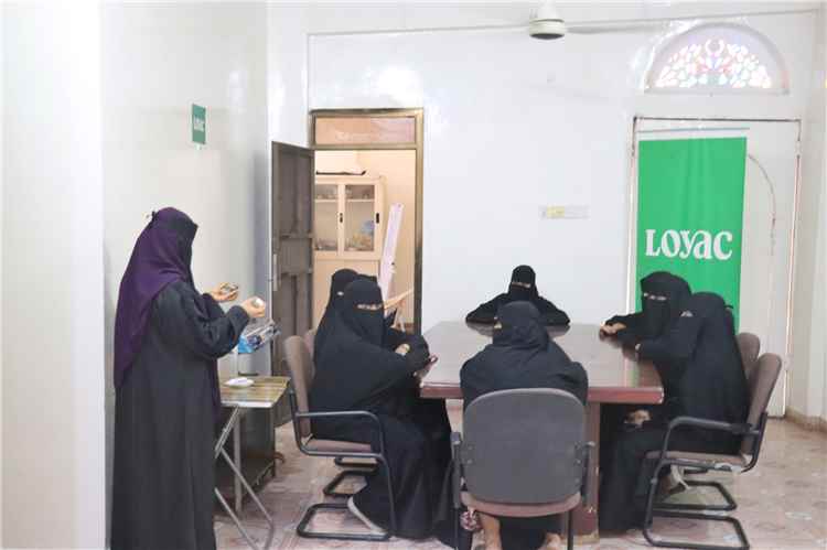 لوياك تدشن مخيمها الصيفي في لحج في ثلاثة مراكز تعليمية وتدريبية لدعم الأطفال وتمكين النساء