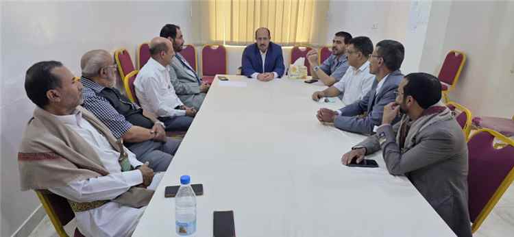 نائب وزير الشؤون الاجتماعية والعمل يؤكد أهمية تعزيز العمل المؤسسي خلال اجتماعه بمدراء مكاتب الوزارة بالمحافظات غير المحررة ومأرب