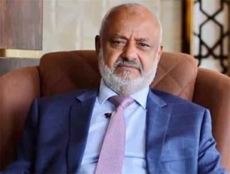 دكتور حسن علي طاهر محافظ الحديدة يعزي مدير العمليات والسيطرة في شرطة المحافظة باستشهاد نجله..
