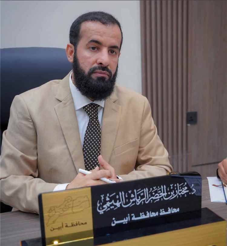 الصحفي محمد مهيم: يدعو محافظ أبين لاعتماد الكفاءة في التعيينات ويحذر من صعود "الانتهازيين" إلى المناصب