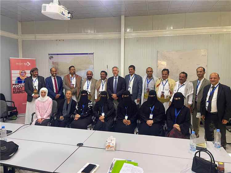 لجنة السلم والمصالحة بمحافظة مأرب تلتقي سفير الاتحاد الأوروبي لدى اليمن وسفيرة مملكة هولندا والوفد المرافق لهما