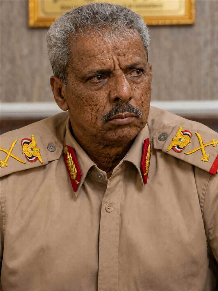 الشيخ عبدالله الهمداني يهنئ الفريق الركن أحمد عبدالله تركي بتعيينه مستشاراً لرئيس مجلس القيادة الرئاسي لشؤون الدفاع والأمن وترقيته إلى رتبة فريق
