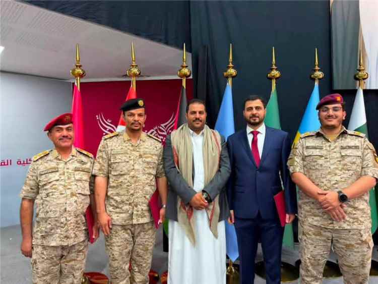 العميد الركن عبدربه لعكب ينال درجة الماجستير في العلوم العسكرية من كلية القيادة والأركان بدولة قطر
